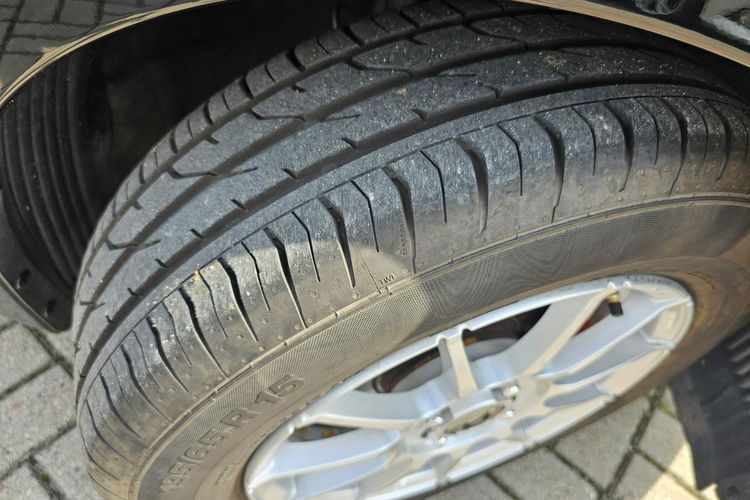 Hyundai i20 Grzane fotele i kierownica, asystent pasa ruchu, zdjęcie 23