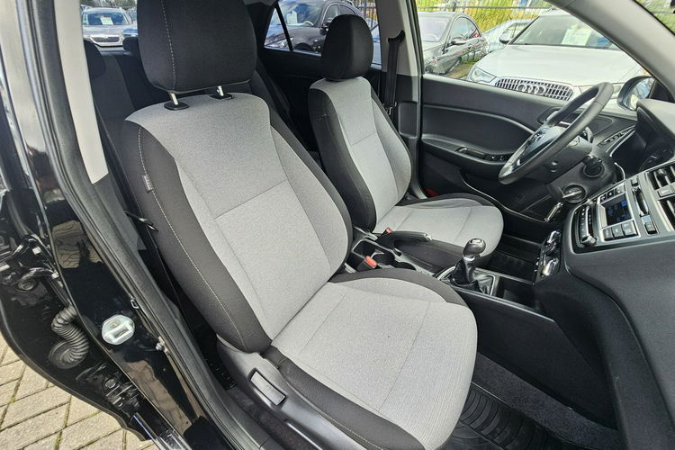 Hyundai i20 Grzane fotele i kierownica, asystent pasa ruchu, zdjęcie 25