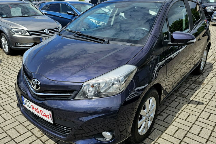 Yaris Kamera cofania, alufelgi, serwisoawany Toyota,  zdjęcie 3