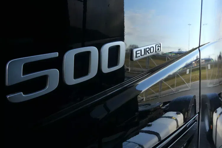 Volvo FH4 500 / EURO 6 / AUTOMAT / LOW DECK / I- SHIFT / KLIMA POSTOJOWA / zdjęcie 18