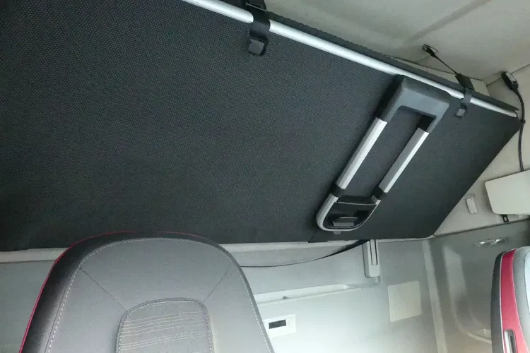 Volvo FH4 500 / EURO 6 / AUTOMAT / LOW DECK / I- SHIFT / KLIMA POSTOJOWA / zdjęcie 31