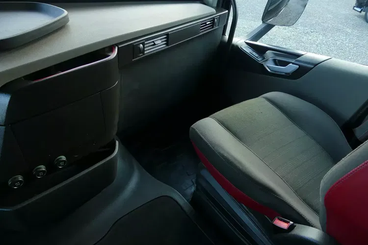 Volvo FH4 500 / EURO 6 / AUTOMAT / LOW DECK / I- SHIFT / KLIMA POSTOJOWA / zdjęcie 37