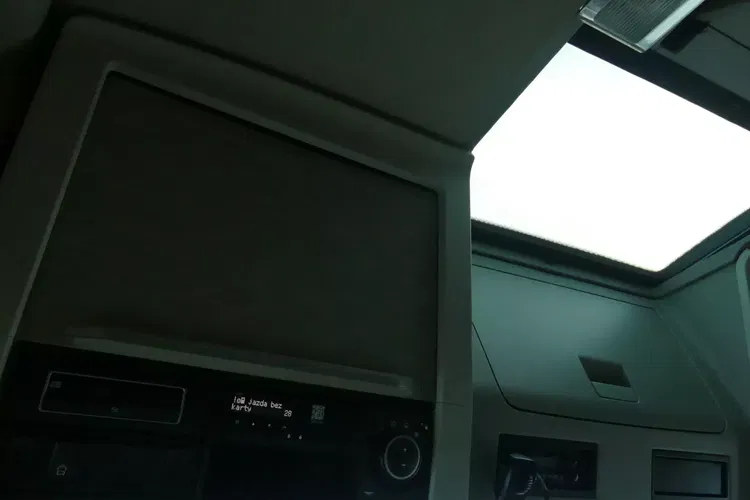 Volvo FH4 500 / EURO 6 / AUTOMAT / LOW DECK / I- SHIFT / KLIMA POSTOJOWA / zdjęcie 38