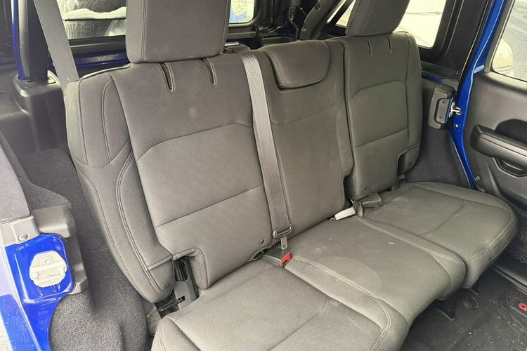 Jeep Wrangler 4x4, Reduktor, Klimatronic 2-stref, Podgrz. fotele i kierownica zdjęcie 24