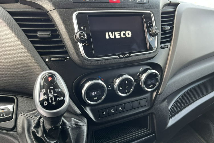 Iveco Daily 35S18 7-osob. Hi-Matic Air-Pro Doka_Brygadowy MAXI L4H3 3.0/180KM zdjęcie 16