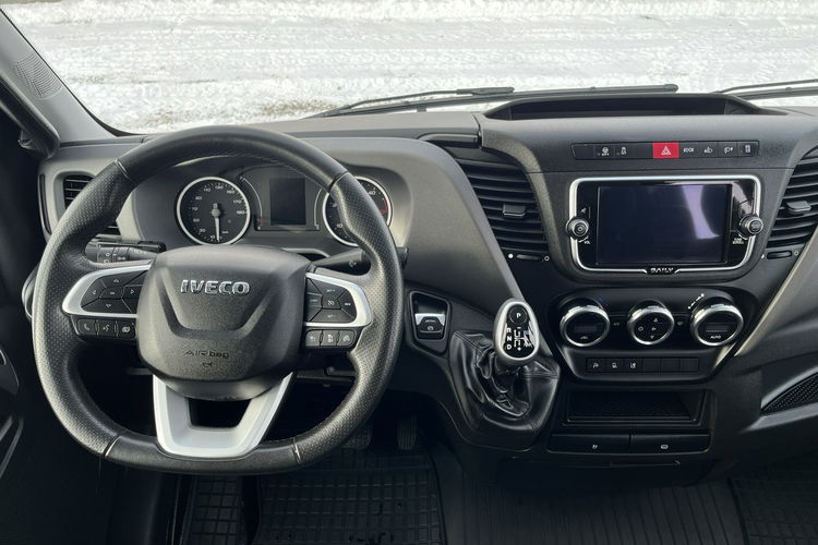 Iveco Daily 35S18 7-osob. Hi-Matic Air-Pro Doka_Brygadowy MAXI L4H3 3.0/180KM zdjęcie 9