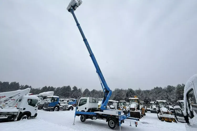 Nissan Cabstar zdjęcie 13