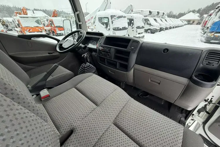Nissan Cabstar zdjęcie 25