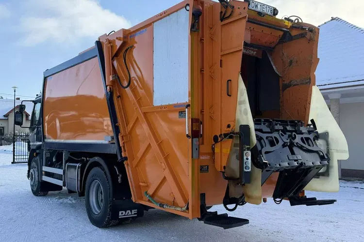 DAF LF 55.300 Śmieciarka Komunal Partner KP 16V Mały Przebieg zdjęcie 19