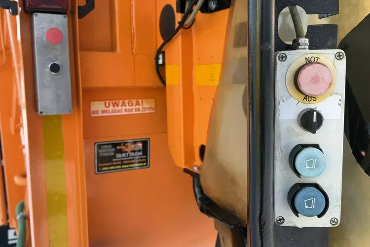 DAF LF 55.300 Śmieciarka Komunal Partner KP 16V Mały Przebieg zdjęcie 22