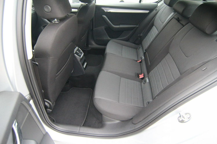 Skoda Octavia krajowy.1-właściciel, , Fa VAT, bezwypadkowy.2015-rejestracja zdjęcie 18