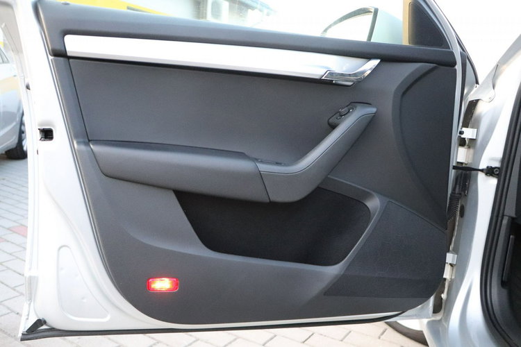 Skoda Octavia krajowy.1-właściciel, , Fa VAT, bezwypadkowy.2015-rejestracja zdjęcie 9