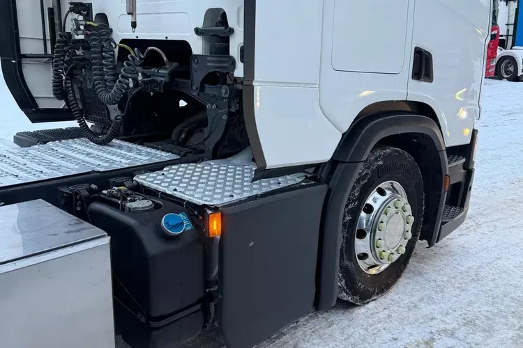 R450 Z Niemiec FULL ADR 2021/22 przystawka ASO kontrakt SCANIA zdjęcie 13