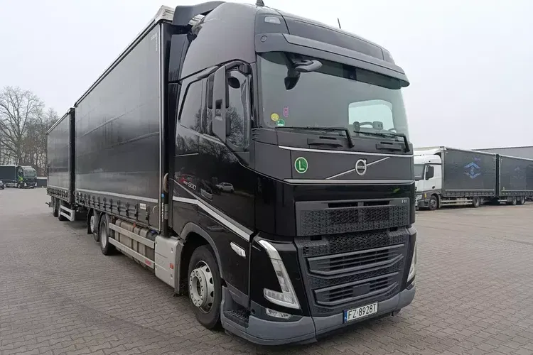 Volvo FH 500KM - tandem + PRZYCZEPA WECON z dokowaniem wózka zdjęcie 4