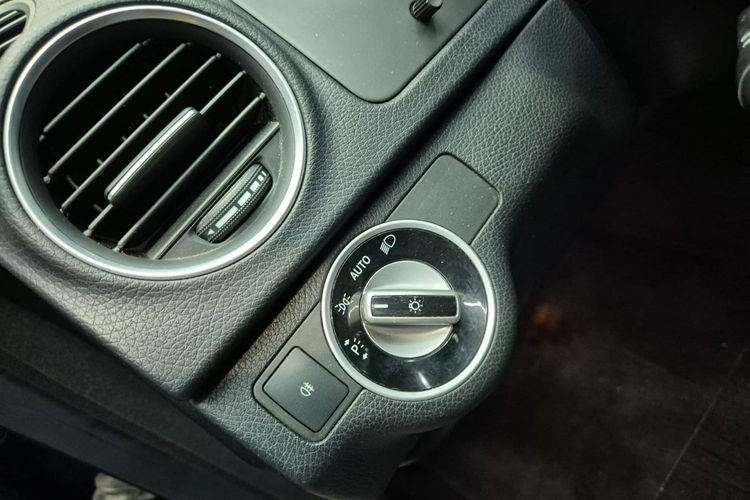 C 200 Mercedes-Benz Klasa C 200 7G-TRONIC Avantgarde Edition zdjęcie 17