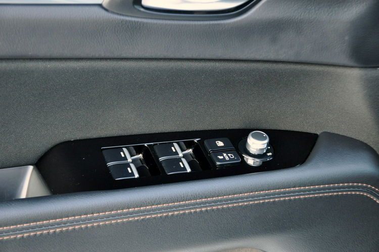 Mazda CX-5 2.0i(165KM) AWD Xenon Led Navi Kamera Head Up i-stop BLS Bose Alu17" zdjęcie 36