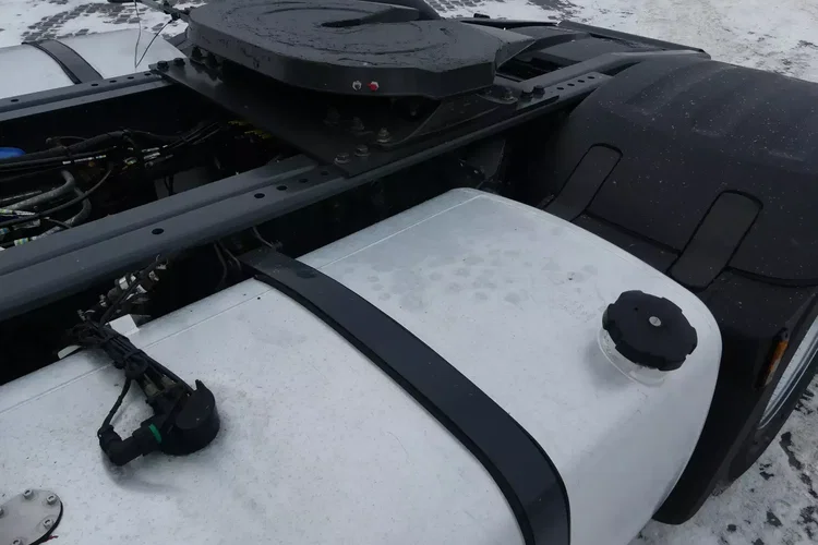 DAF XF 106.480 / SUPER SPACE CAB / EURO 6 / STANDARD / zdjęcie 15