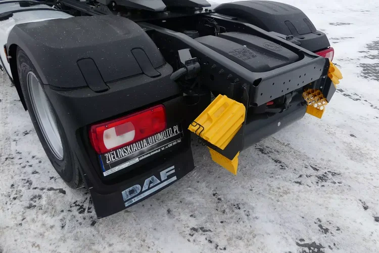 DAF XF 106.480 / SUPER SPACE CAB / EURO 6 / STANDARD / zdjęcie 17