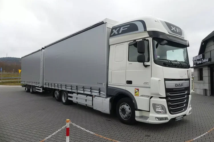DAF XF 106.460 / EURO 6 / ZESTAW PRZEJAZDOWY / TANDEM / zdjęcie 10