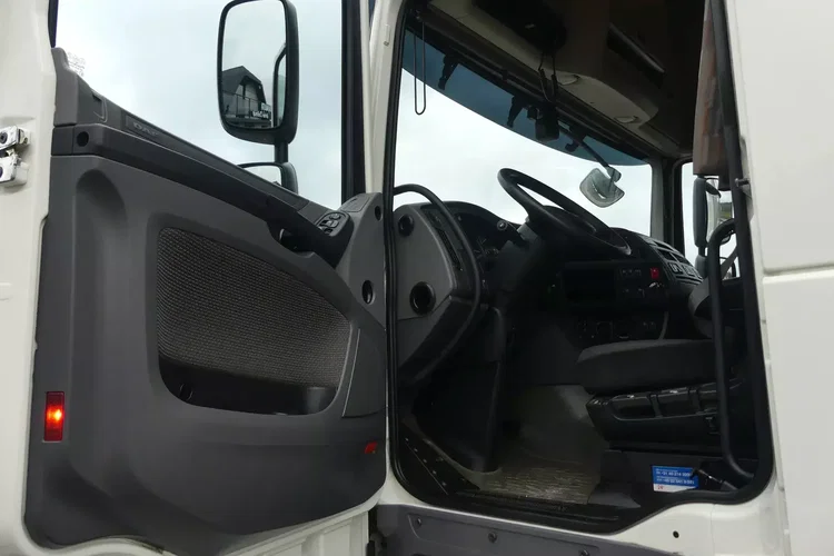 DAF XF 106.460 / EURO 6 / ZESTAW PRZEJAZDOWY / TANDEM / zdjęcie 27