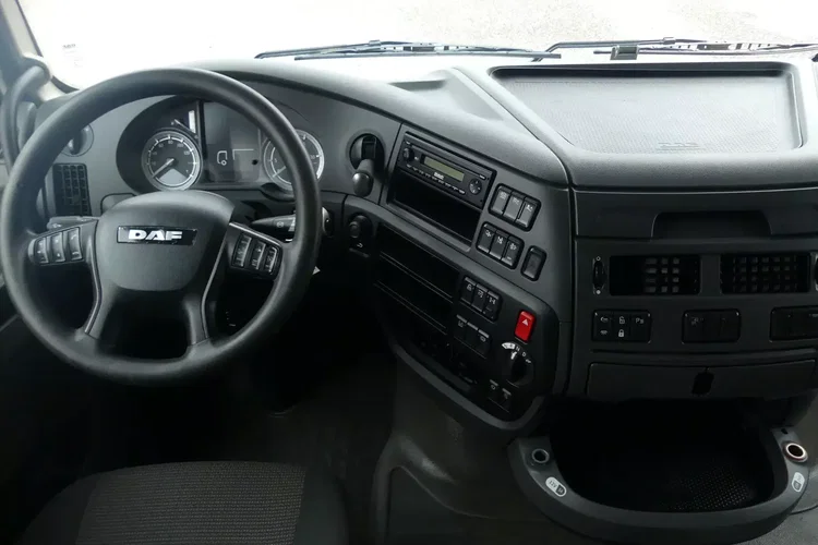 DAF XF 106.460 / EURO 6 / ZESTAW PRZEJAZDOWY / TANDEM / zdjęcie 35