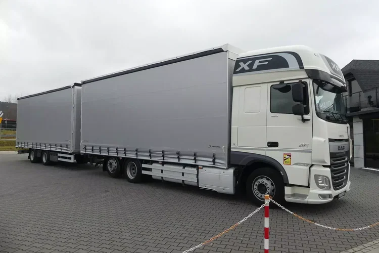 DAF XF 106.460 / EURO 6 / ZESTAW PRZEJAZDOWY / TANDEM / zdjęcie 9
