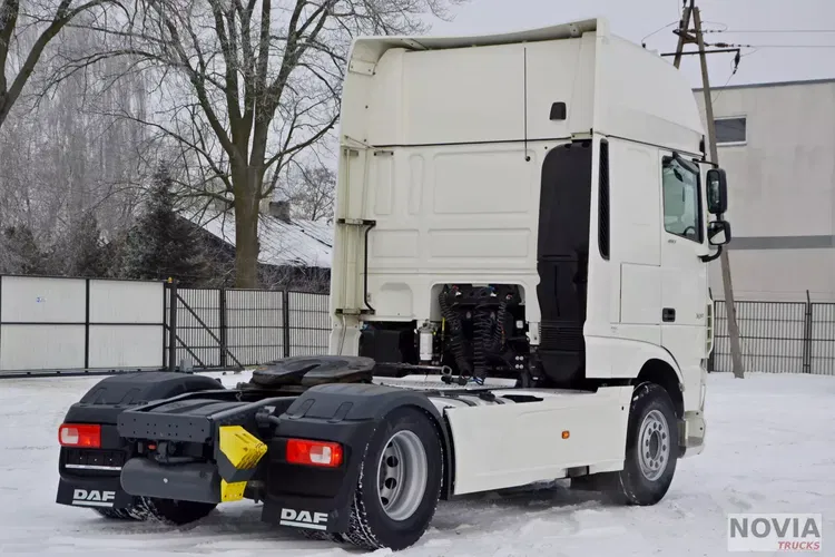 DAF XF 480 ZF INTARDER / KLIMA POSTOJOWA / FULL LED / TRĄBY / MIĘDZYOSIE zdjęcie 10