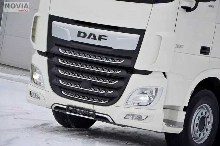 DAF XF 480 ZF INTARDER / KLIMA POSTOJOWA / FULL LED / TRĄBY / MIĘDZYOSIE zdjęcie 2
