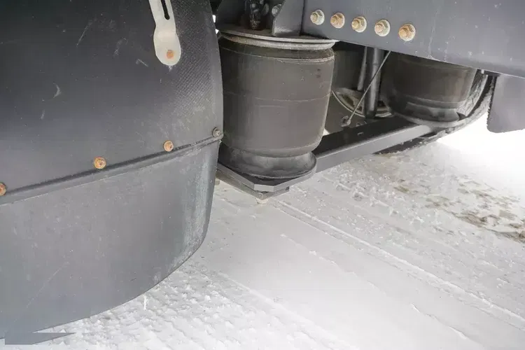 Renault D280 16T / kontener 18 palet / Winda zdjęcie 11