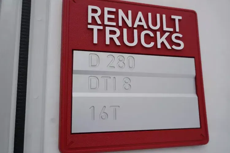 Renault D280 16T / kontener 18 palet / Winda zdjęcie 14