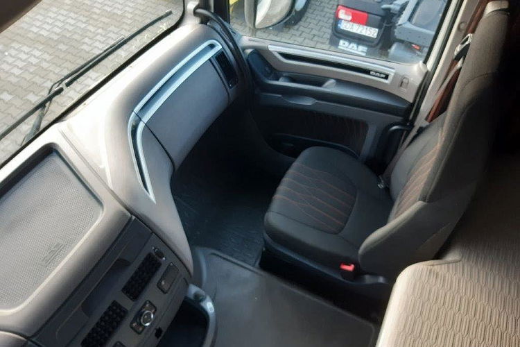 DAF XF 480 FT zdjęcie 7