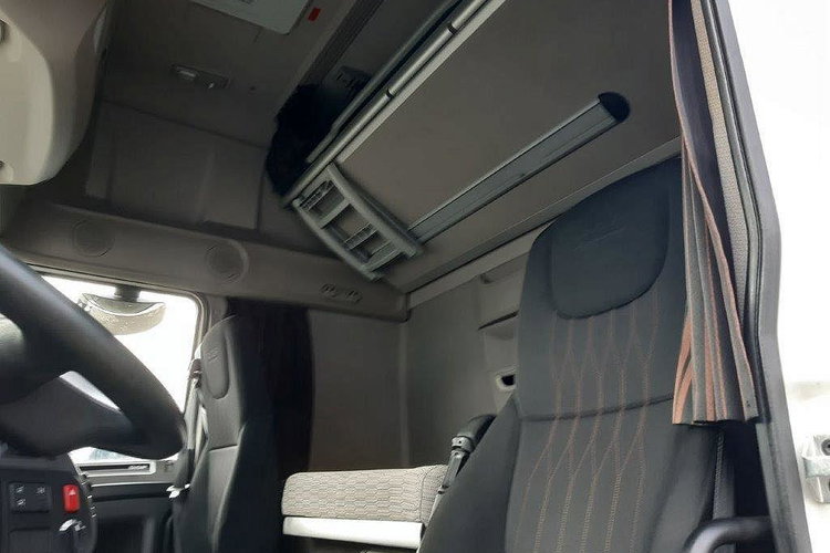 DAF XF 480 FT zdjęcie 8