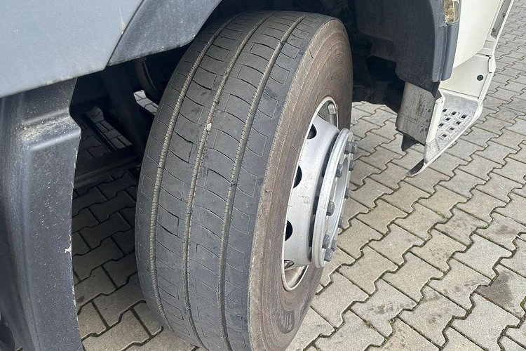 DAF XF 480 FT zdjęcie 9