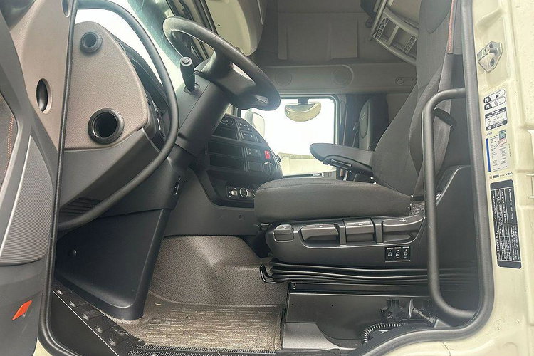 DAF XF 480 FT zdjęcie 8