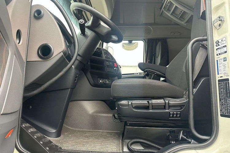 DAF XF 480 FT zdjęcie 8