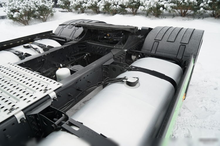 Volvo FH 500 / KLIMA POSTOJOWA / I-SAVE / TV / OPONY 100%  zdjęcie 12