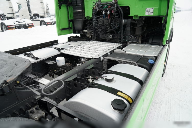 Volvo FH 500 / KLIMA POSTOJOWA / I-SAVE / TV / OPONY 100%  zdjęcie 16