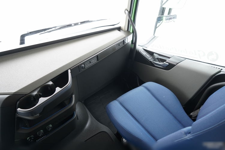 Volvo FH 500 / KLIMA POSTOJOWA / I-SAVE / TV / OPONY 100%  zdjęcie 33