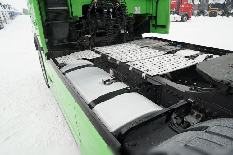 Volvo FH 500 / KLIMA POSTOJOWA / I-SAVE / TV / MIKROFALÓWKA zdjęcie 13