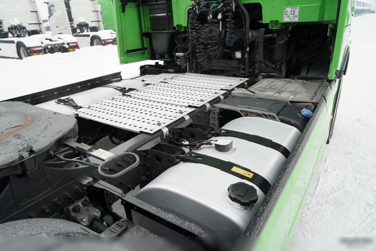 Volvo FH 500 / KLIMA POSTOJOWA / I-SAVE / TV / MIKROFALÓWKA zdjęcie 16