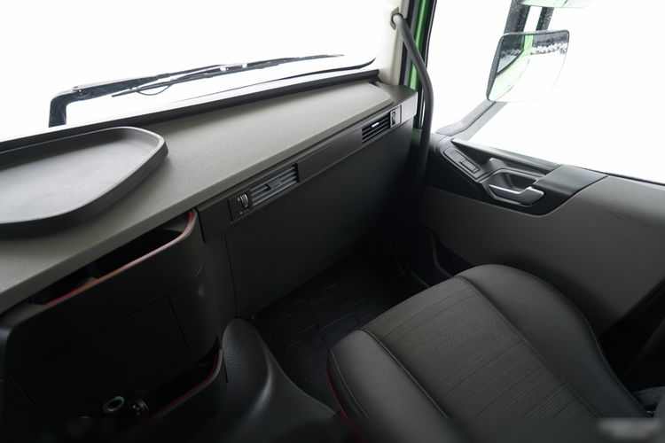Volvo FH 500 / KLIMA POSTOJOWA / I-SAVE / TV / MIKROFALÓWKA zdjęcie 33