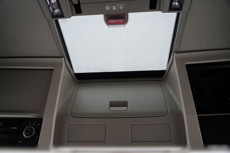 Volvo FH 500 / KLIMA POSTOJOWA / I-SAVE / TV / MIKROFALÓWKA zdjęcie 35