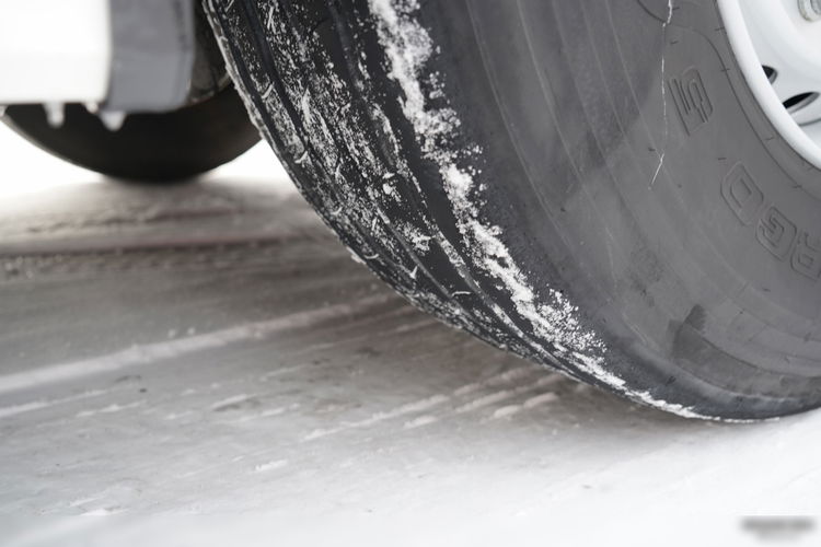 Krone FIRANKA / 2024 ROK / KOSZ NA PALETY / 2 OSIE PODNOSZONE / MAŁO UŻYWANA / zdjęcie 23