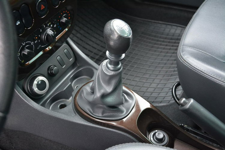 Dacia Duster Prestige _4x4_73 przebieg Skóry Hak Relingi jeden właściciel Oryginał zdjęcie 29