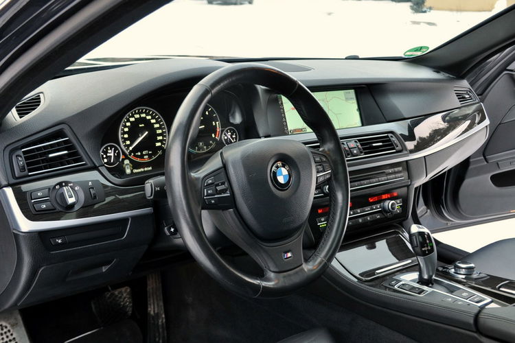 BMW 530 3.0d(258KM) MPakiet xDrive Xenon Navi Panorama Skóry El.Fotele Head Up zdjęcie 24