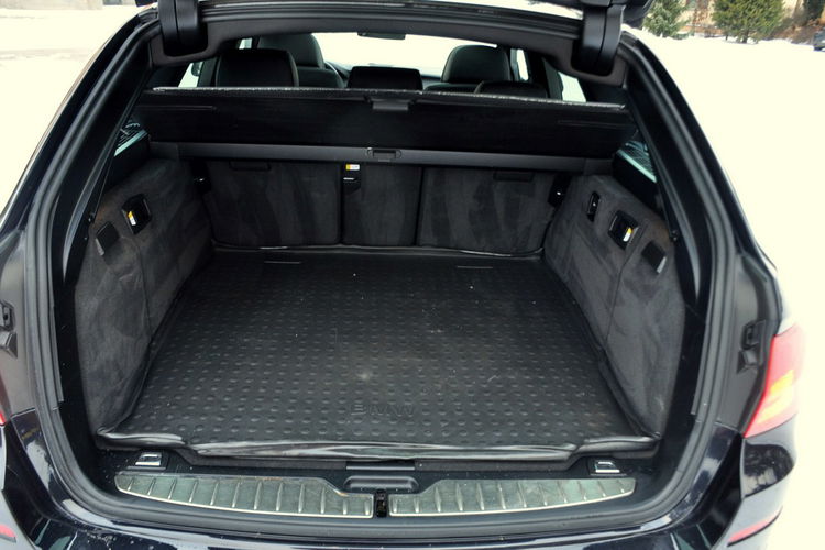 BMW 530 3.0d(258KM) MPakiet xDrive Xenon Navi Panorama Skóry El.Fotele Head Up zdjęcie 39