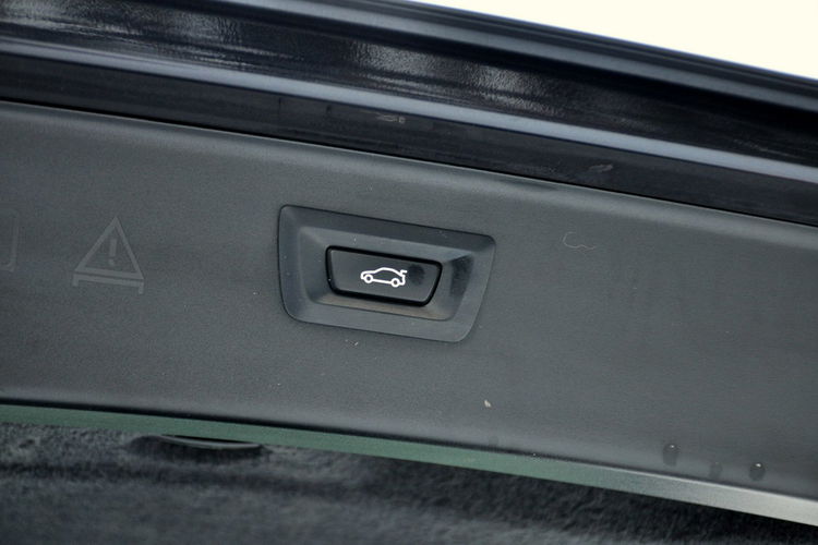 BMW 530 3.0d(258KM) MPakiet xDrive Xenon Navi Panorama Skóry El.Fotele Head Up zdjęcie 40