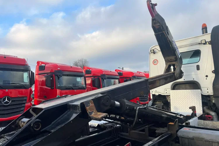 Mercedes AROCS 2545. 6x4 HAKOWIEC 20 ton zdjęcie 10