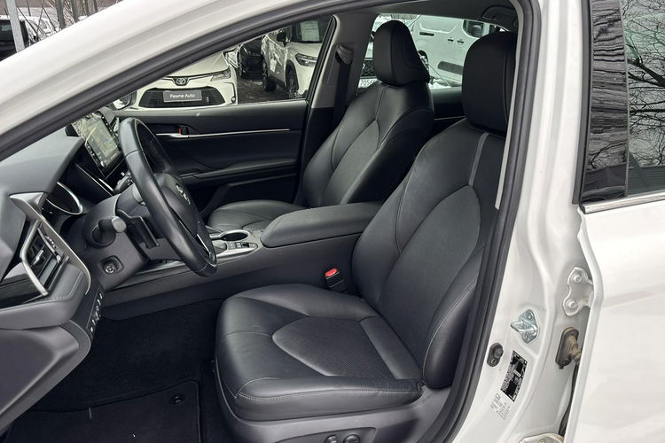 Toyota Camry 2.5 HSD 218KM EXECUTIVE, gwarancja, FV23% zdjęcie 16