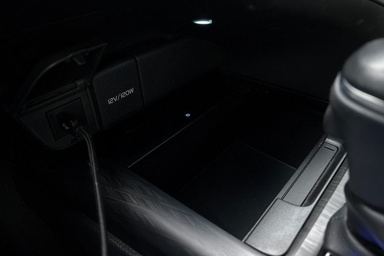 Toyota Camry 2.5 HSD 218KM EXECUTIVE, gwarancja, FV23% zdjęcie 35